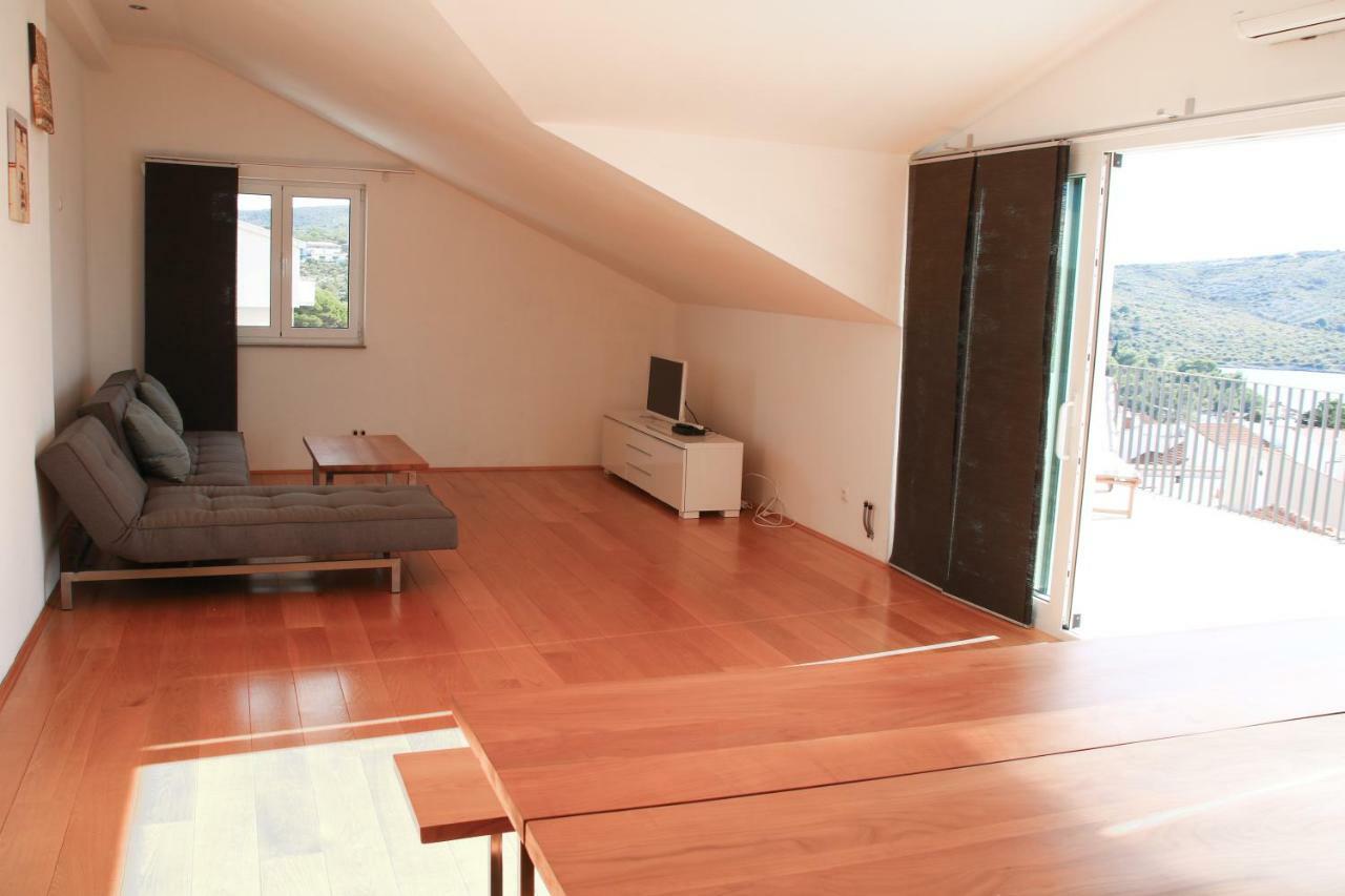 Days@Sea Apartment Primosten Bagian luar foto