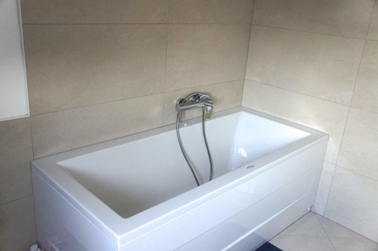 Days@Sea Apartment Primosten Bagian luar foto