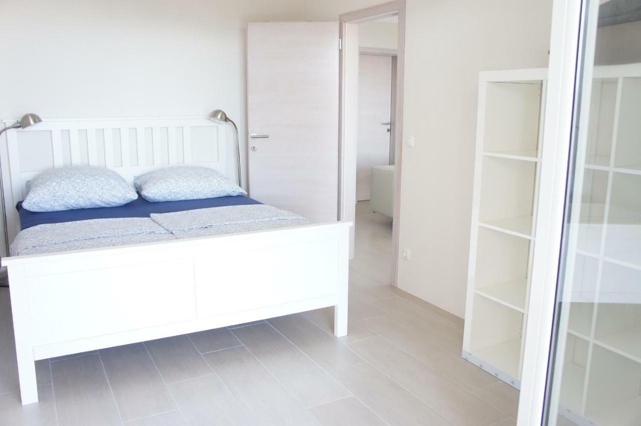 Days@Sea Apartment Primosten Bagian luar foto